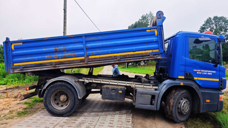wywrotka, uslugi transportowe, transport i sprzedaz materialow sypkich, piachow, gruzu, betonu