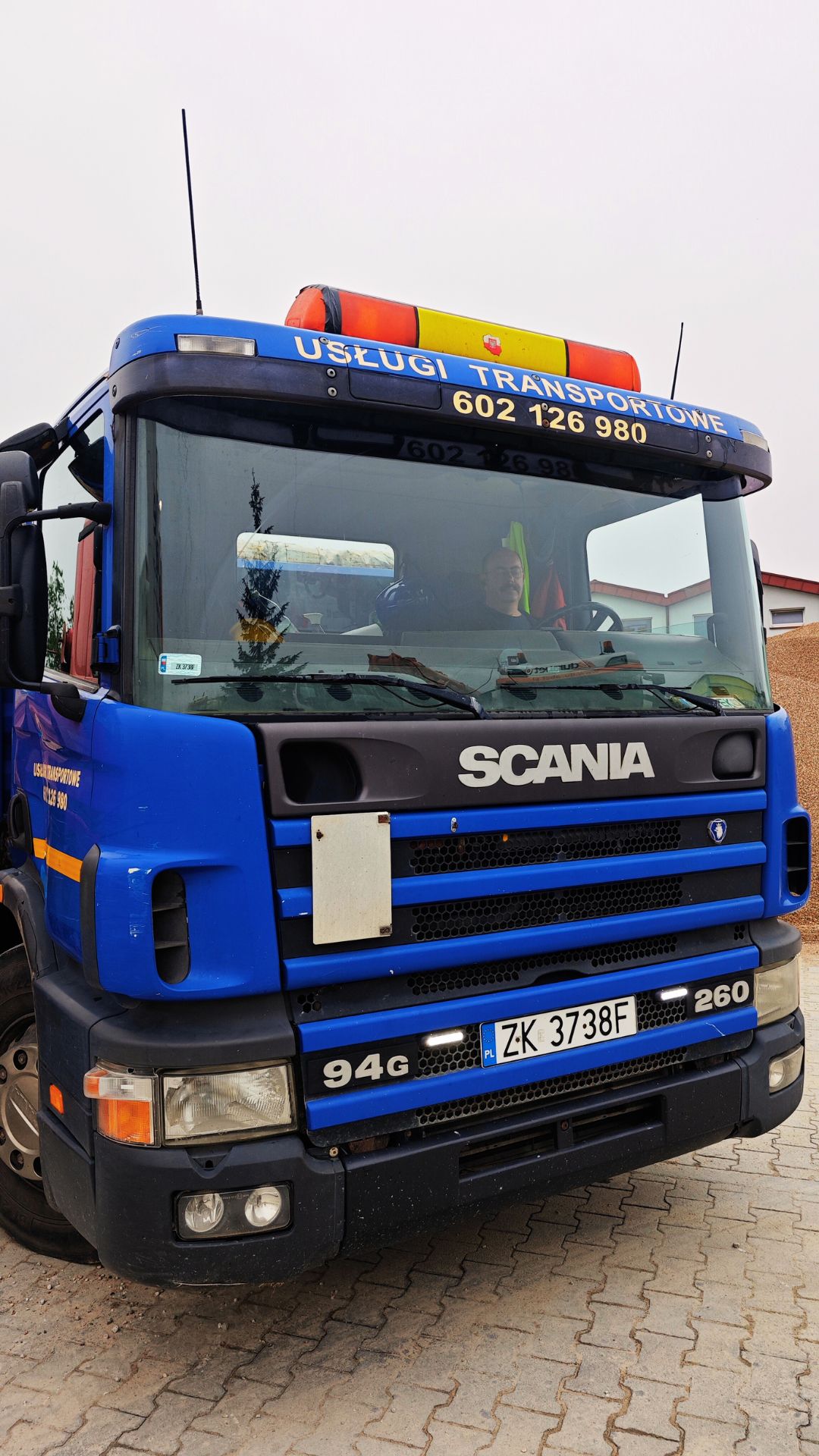 uslugi transportowe, transport piachu, gruzu, materiałów sypkich