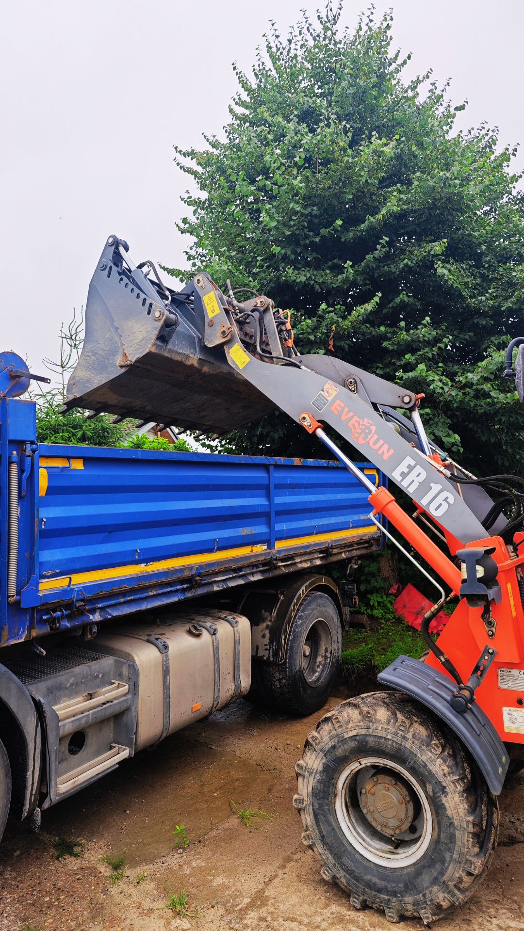 załadunek materiałów sypkich, usługi transportowe