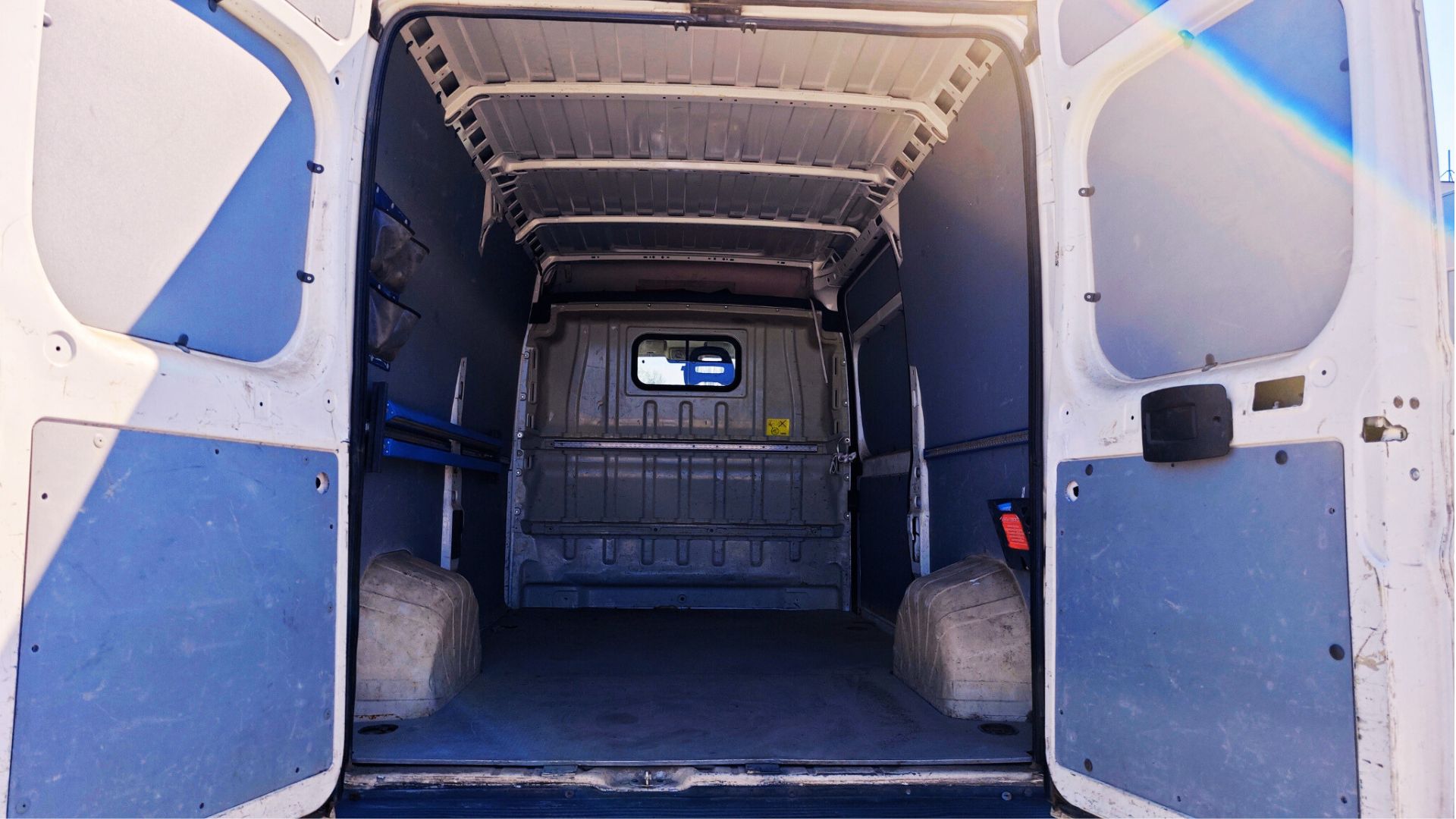 gruz, usługi transportowe, sprzedaż piachu, materiałów sypkich, przestrzeń transportowa - bus